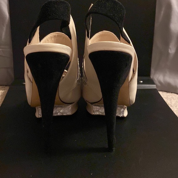 Nicholas Kirkwood heel main image 0
